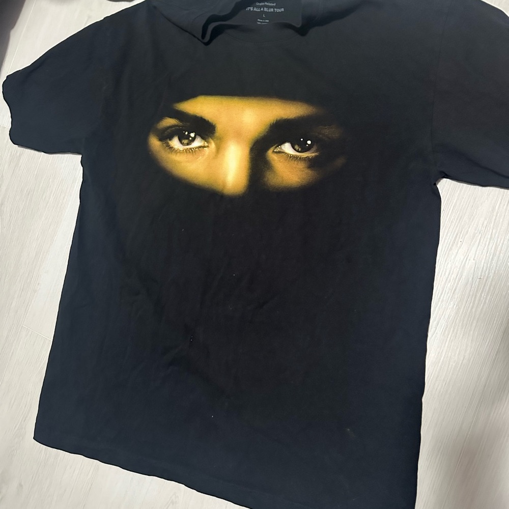 Drake it’s all a blur tour shirt with drakes eyes Iaab Drake 2023 concert shirt
